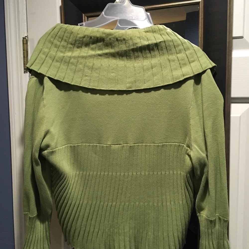 Sweater - Picture 2 of 3